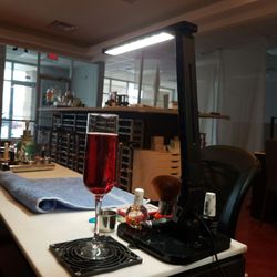 Salon Bilancia - Getting nails done and having a cranberry mimosa