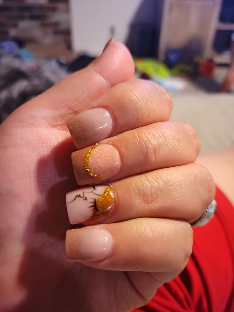 The Nail Garden Logo