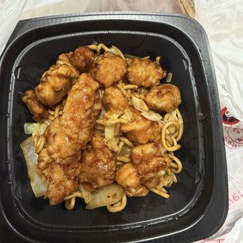 Panda Express - Orange chicken chow mein - Fast Food Near Me - Redlands, California