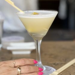Roy's Waikiki - Pineapple martini