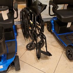 Cloud of Goods - New Orleans - Push wheelchair