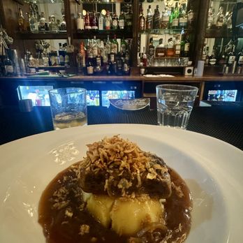 Joseph Pearce - Steak and mash - Gastropubs Near Me - Edinburgh, EDH Joseph Pearce - Steak and mash - Gastropubs Near Me - Edinburgh, EDH