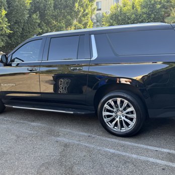 SMN Transportation - Vehicle - View 5 - Limos Near Me SMN Transportation - Vehicle - View 5 - Limos Near Me