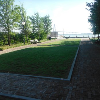 Charlotte Street Park - Charlotte Street Park - Parks Near Me - Charleston, South Carolina Charlotte Street Park - Charlotte Street Park - Parks Near Me - Charleston, South Carolina