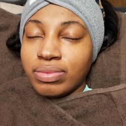 Royal-Te's Total Skincare - Relaxing customized facial.