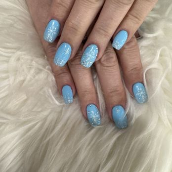 PS Nails & Spa - Snowflake nails!!! Just got these for December!!! - Nail Salons Near Me - LaGrange, Georgia