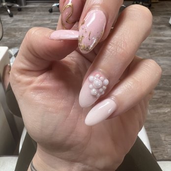 Carmel Nails & Spa - Nail Salons Near Me - Carmel, California