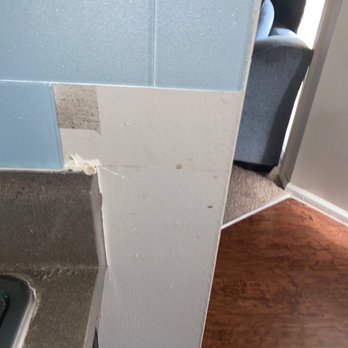 Hunters Chase Apartments - Broken tiles - Apartments Near Me - Miamisburg, Ohio