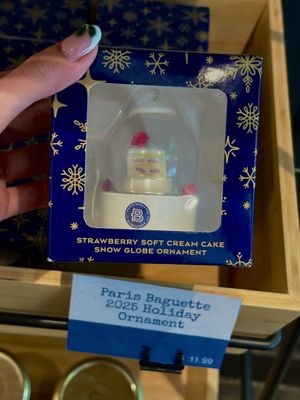 Paris Baguette by null