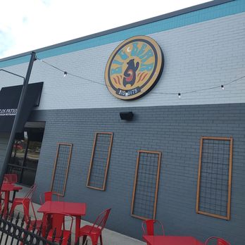 Big Bear Biscuits - Storefront - Breakfast & Brunch Near Me - Indianapolis, Indiana