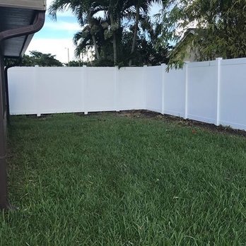 Budget Fence and Gate Systems - Fences & Gates Near Me - West Palm Beach, Florida Budget Fence and Gate Systems - Fences & Gates Near Me - West Palm Beach, Florida