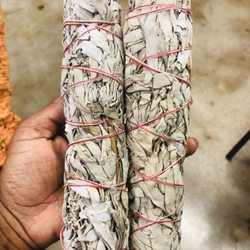 MoeTivate Your Womb - White sage