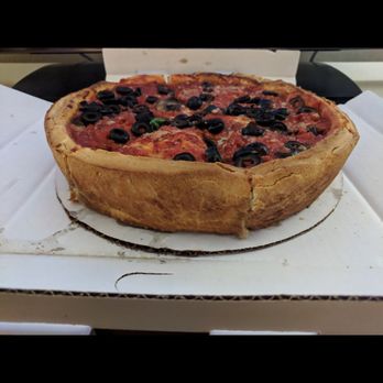 Giordano's - Pizza Near Me - Rosemont, Illinois