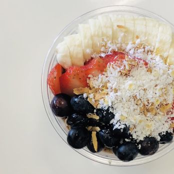 Beyond Bowls and Blends - Make Your Own Bowl ($12 - Medium - 16oz) - Above View - Juice Bars & Smoothies Near Me - Glendora, California