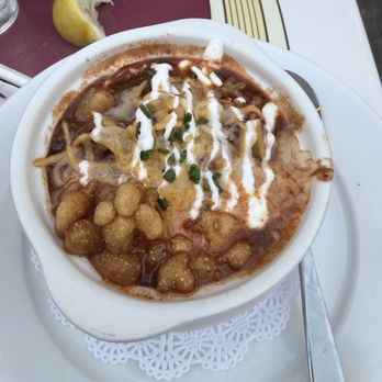 Carnation Cafe - Walt's Chili - literally the only edible thing, but they need the bread bowl! - American Near Me - Anaheim, California