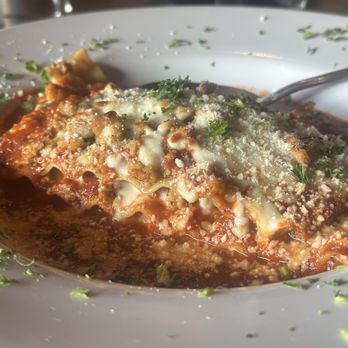 Farina's Winery & Cafe - Lasagna - Italian Near Me - Grapevine, Texas Farina's Winery & Cafe - Lasagna - Italian Near Me - Grapevine, Texas