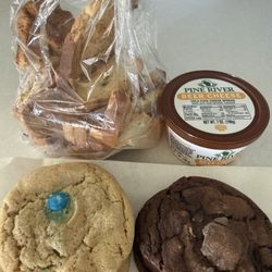 Louie's Bakery