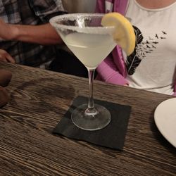 Avenue Bistro