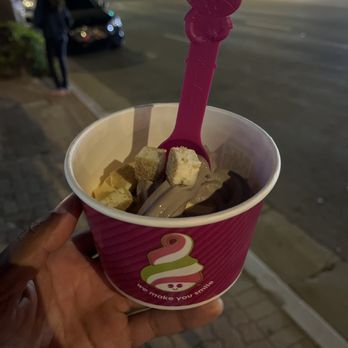 Menchie's - Ice Cream & Frozen Yogurt Near Me - Encino, California Menchie's - Ice Cream & Frozen Yogurt Near Me - Encino, California