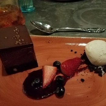 Herringbone Waikiki - Chocolate Mousse Bar - Seafood Near Me - Honolulu, Hawaii Herringbone Waikiki - Chocolate Mousse Bar - Seafood Near Me - Honolulu, Hawaii