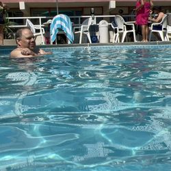 Tahiti Inn - Pool