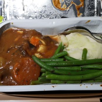 TAP Portugal - YUL-LIS meal was chicken stew with mashed potatoes and steamed green beans - Airlines Near Me - Lisbon, 11