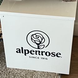 Alpenrose Dairy - Our disappointing "Under-delivered" box from Alpenrose.