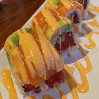Sushi Kuchi - Pink Roll. - Sushi Bars Near Me - San Diego, California Sushi Kuchi - Pink Roll. - Sushi Bars Near Me - San Diego, California