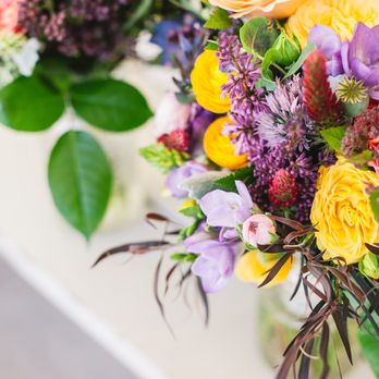 Laughin' Gal Floral - Wedding Planning Near Me Laughin' Gal Floral - Wedding Planning Near Me