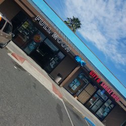 Full Moon Gift & Smoke Shop - Expanded to both sides