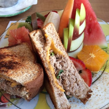 Cora's Breakfast & Lunch - Breakfast & Brunch Near Me - Saint John, New Brunswick