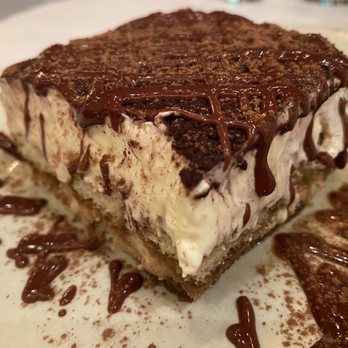 La Sorella di Francesca - Tiramisu 3.5/5 - Italian Near Me - Naperville, Illinois