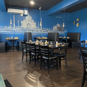 Maharaja Royal Bites - Main seating area - Indian Near Me - Reno, Nevada Maharaja Royal Bites - Main seating area - Indian Near Me - Reno, Nevada
