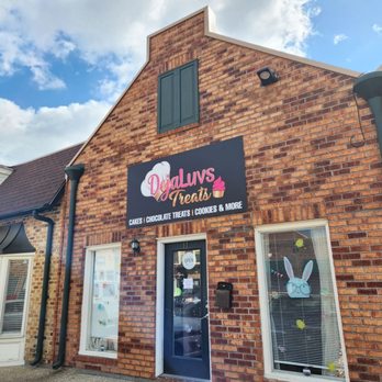 Deja Luvs Treats - the front of the building - Bakeries Near Me - Kenner, Louisiana