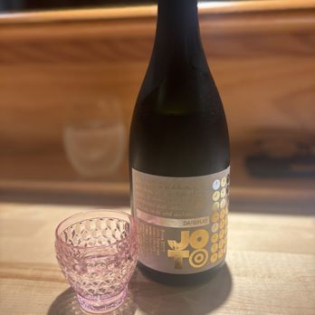 Hikari Sushi & Omakase - Sushi Bars Near Me - Davis, California