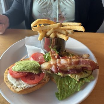 Canyon Lakes - Chicken sandwich - Breweries Near Me - San Ramon, California