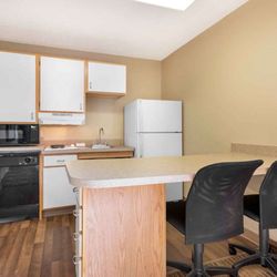 Extended Stay America - Philadelphia - Malvern - Swedesford Rd. - Fully Equipped Kitchens