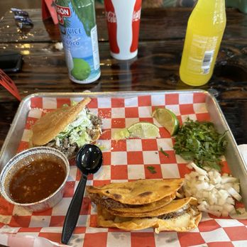Tacos Tecalitlan - Gordita de Carne Asada, quesabirria - Food Trucks Near Me - Burlington, Washington Tacos Tecalitlan - Gordita de Carne Asada, quesabirria - Food Trucks Near Me - Burlington, Washington