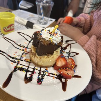 Honeybear Cafe - Free birthday dessert! - Breakfast & Brunch Near Me - Chicago, Illinois
