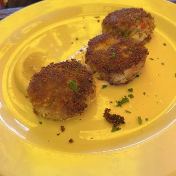 Barking Crab - Barking Crab Cakes - Seafood Near Me - Boston, Massachusetts