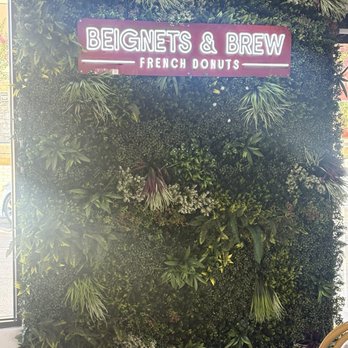 Beignets & Brew - Photo opportunity - Coffee & Tea Near Me - Chattanooga, Tennessee