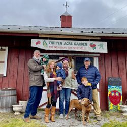 Ten Acre Garden - New owners in 2024!