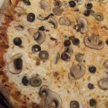 Bucatini Trattoria - Pizza Near Me - Palm Desert, California
