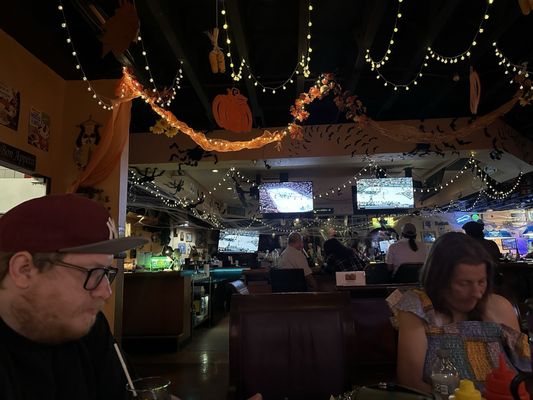 The Plate Bar & Grill by null