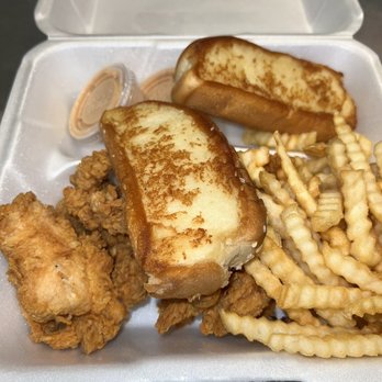 Raising Cane's Chicken Fingers - Chicken Shop Near Me - Sterling, Virginia Raising Cane's Chicken Fingers - Chicken Shop Near Me - Sterling, Virginia