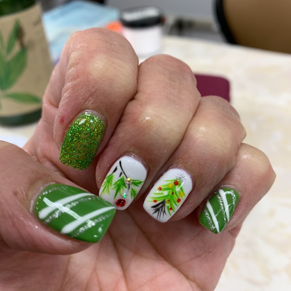Queen Bee Nails and Spa - Got my Christmas  dip powder nails tonight by Jenny she is awesome. Never disappointed when I go to Queen Bee. - Nail Salons Near Me - Brighton, Massachusetts