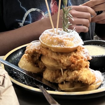 Down the Hatch Maui - Chicken & Waffles - Seafood Near Me - Lahaina, Hawaii