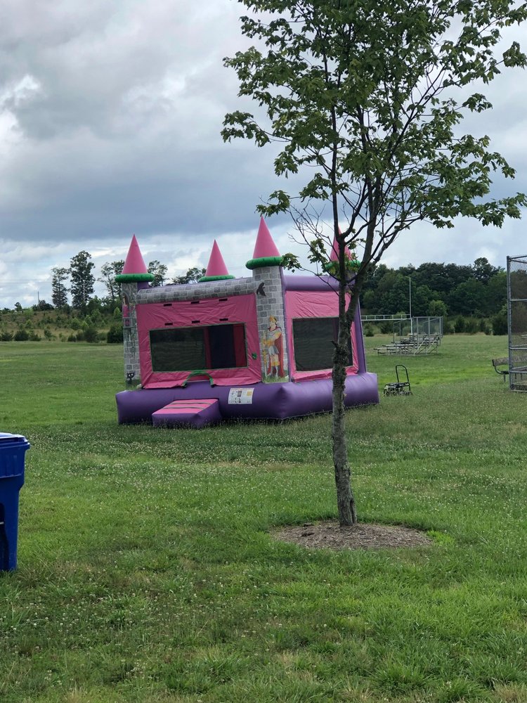 JOY BOUNCE HOUSE Updated September 2024 Wake Forest, North Carolina