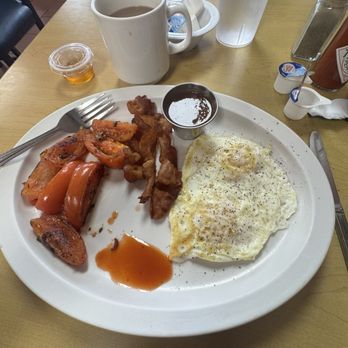 Omelette & Waffle Restaurant - Eggs over medium, bacon & tomatos - Breakfast & Brunch Near Me - Houston, Texas Omelette & Waffle Restaurant - Eggs over medium, bacon & tomatos - Breakfast & Brunch Near Me - Houston, Texas