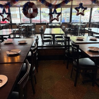 L&B Spumoni Gardens - Restaurant - Pizza Near Me - Brooklyn, New York L&B Spumoni Gardens - Restaurant - Pizza Near Me - Brooklyn, New York